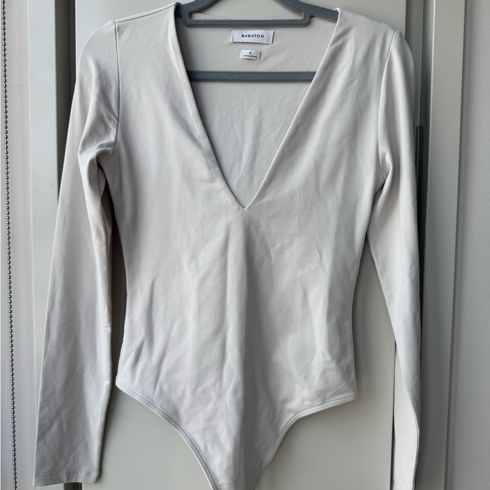 Babaton Cream Long Sleeve Deep V Bodysuit